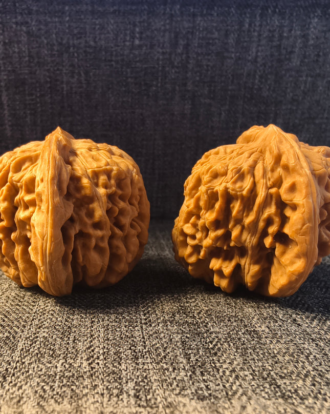Raw Unpolished Four-Story Tower Wenwan Walnuts