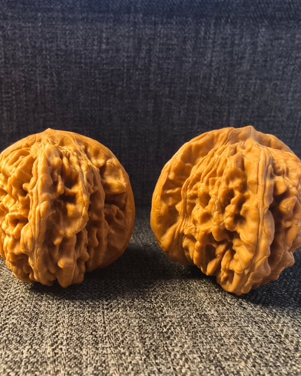 Raw Unpolished Four-Story Tower Wenwan Walnuts