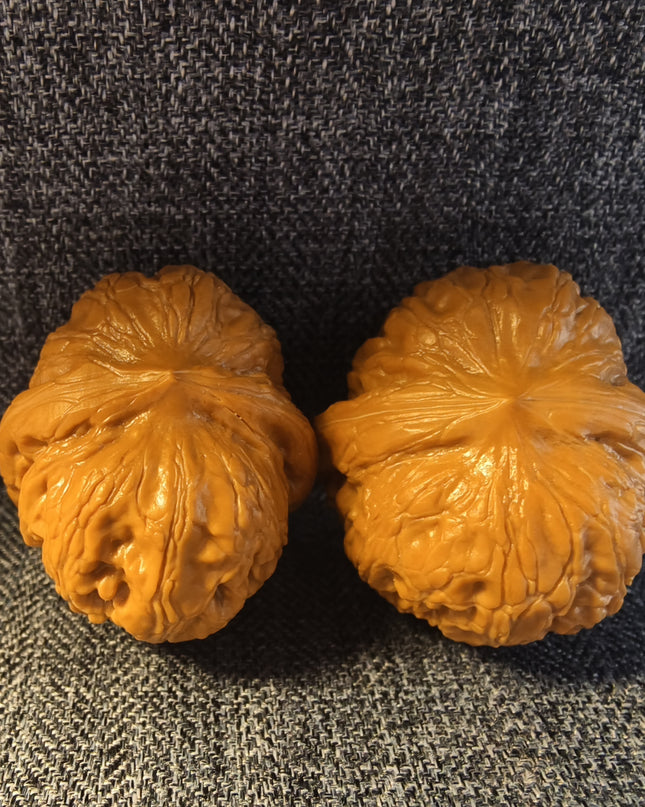 Collector Grade YuanBao (Ingot) Wenwan Walnuts (34×30mm)
