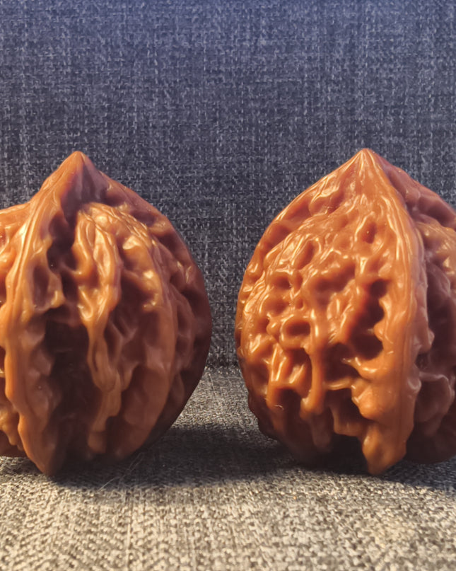 Collector Grade PanShan Tri-Ridge Wenwan Walnuts (35×40mm)