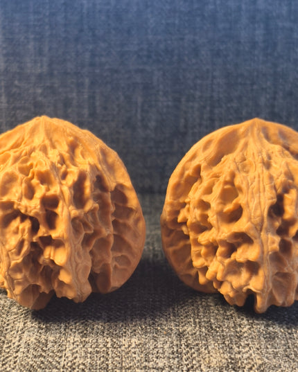 Apple Orchard Wenwan Walnuts38×38mm