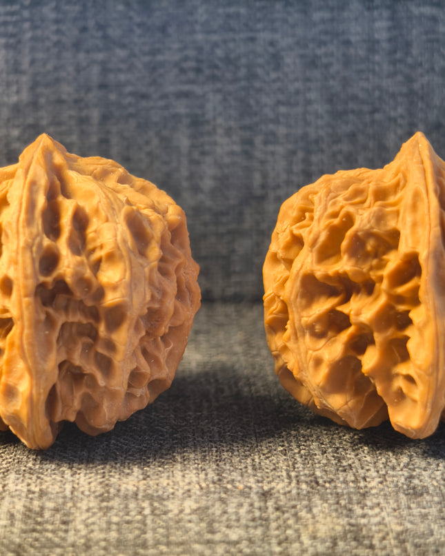 Apple Orchard Wenwan Walnuts 38×40mm