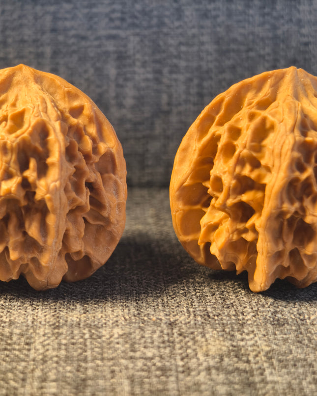 Apple Orchard Wenwan Walnuts 38×40mm